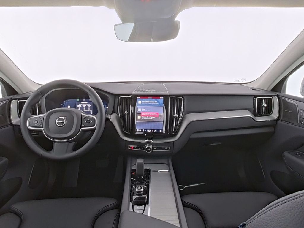 Volvo XC60 2025