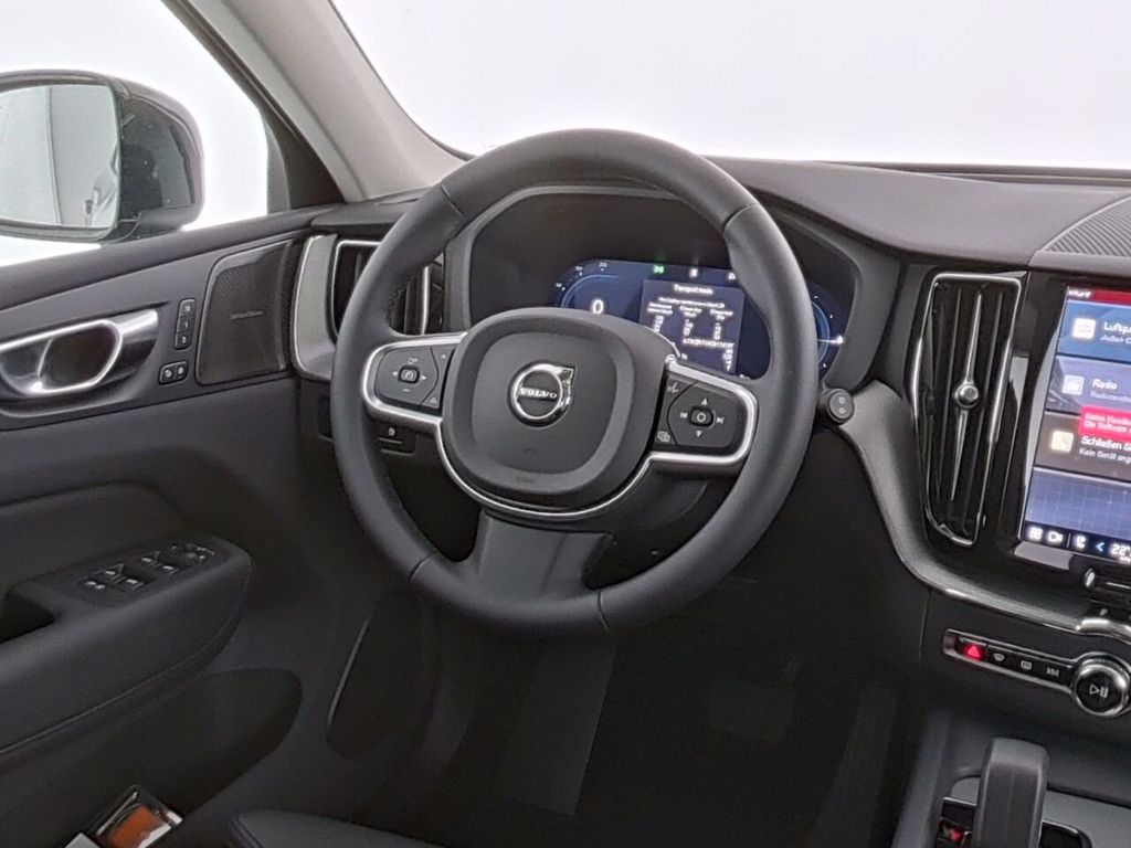 Volvo XC60 2025