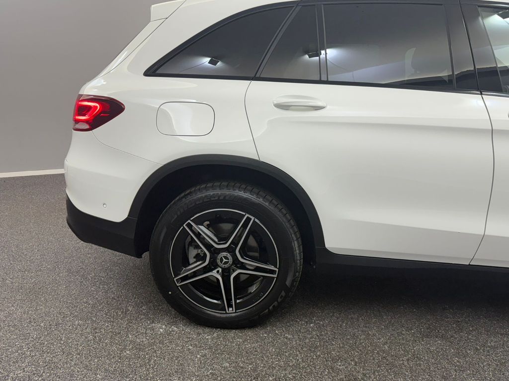 Mercedes-Benz GLC 300 2020