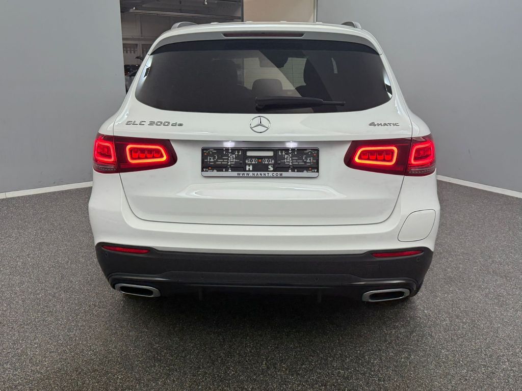 Mercedes-Benz GLC 300 2020