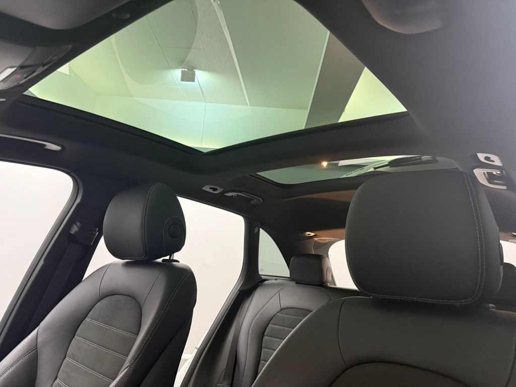 Mercedes-Benz GLC 300 2020