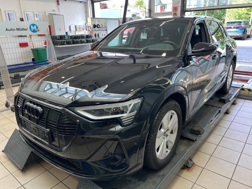 Audi e-tron 2022