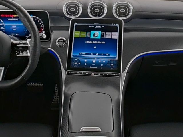 Mercedes-Benz GLC 300 2025