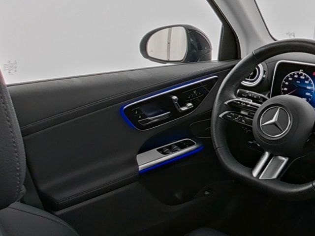 Mercedes-Benz GLC 300 2025