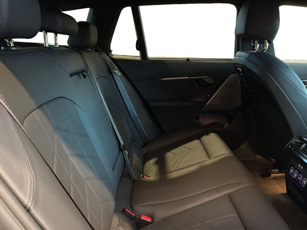 BMW i5 2025