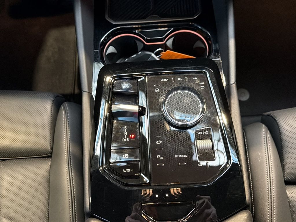 BMW i5 2025