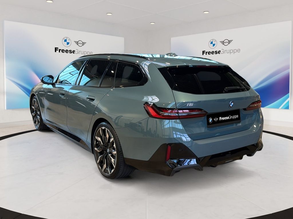 BMW i5 2025