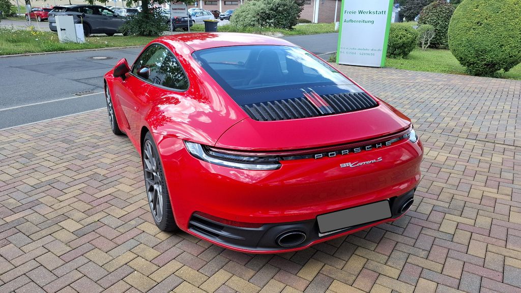 Porsche 992 2022
