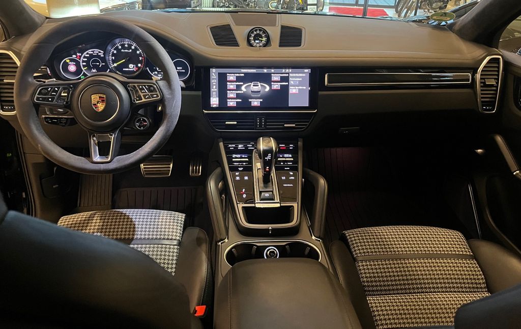 Porsche Cayenne 2020