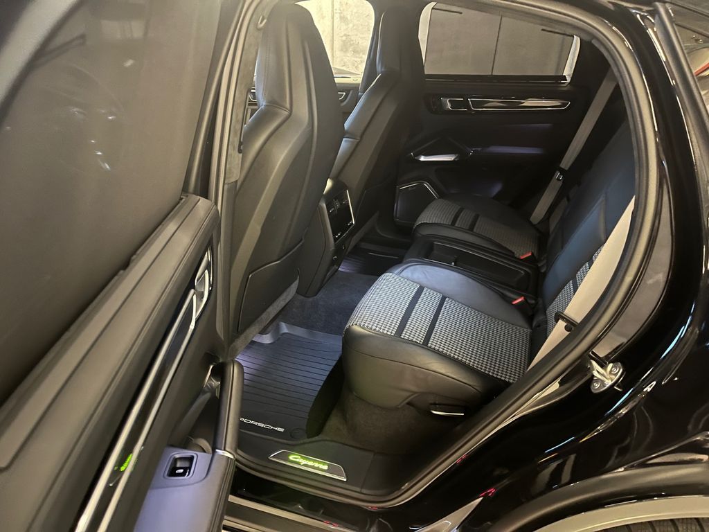 Porsche Cayenne 2020