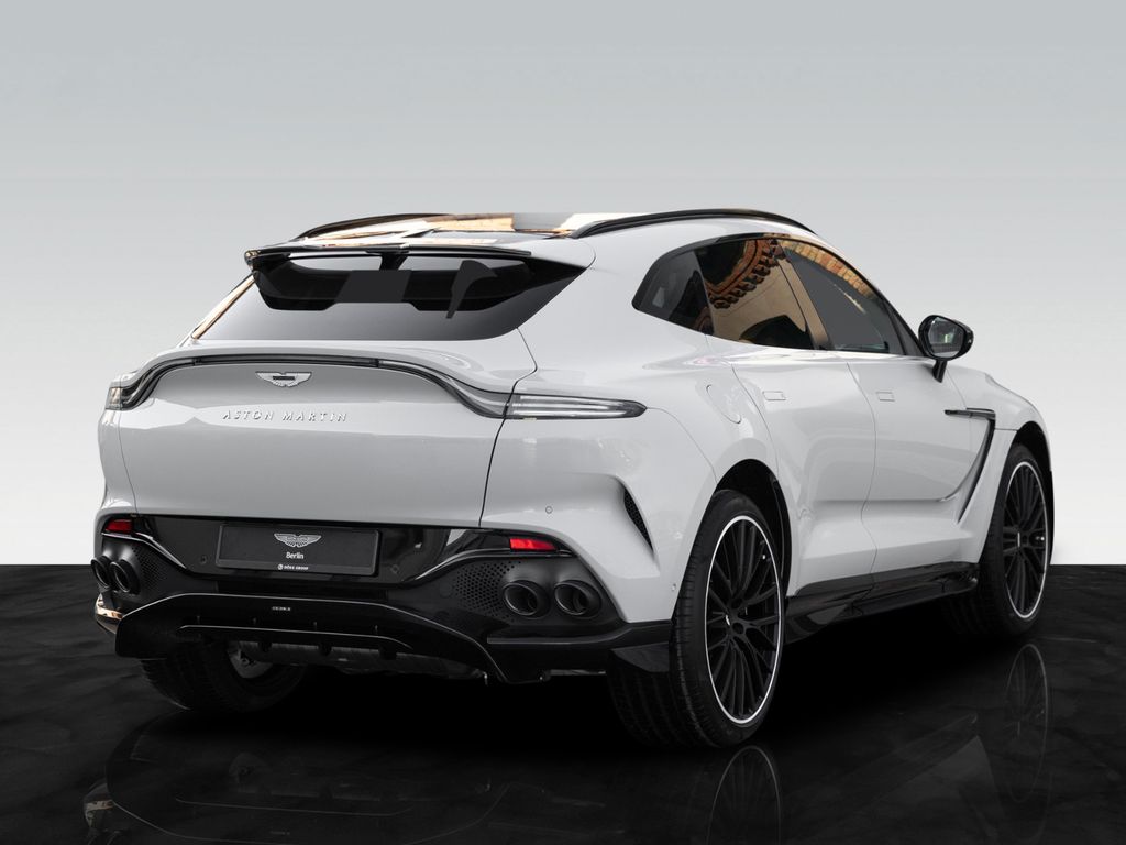Aston Martin DBX 2024