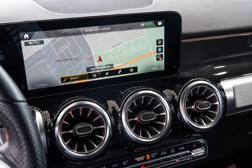 Mercedes-Benz GLB 200 2022