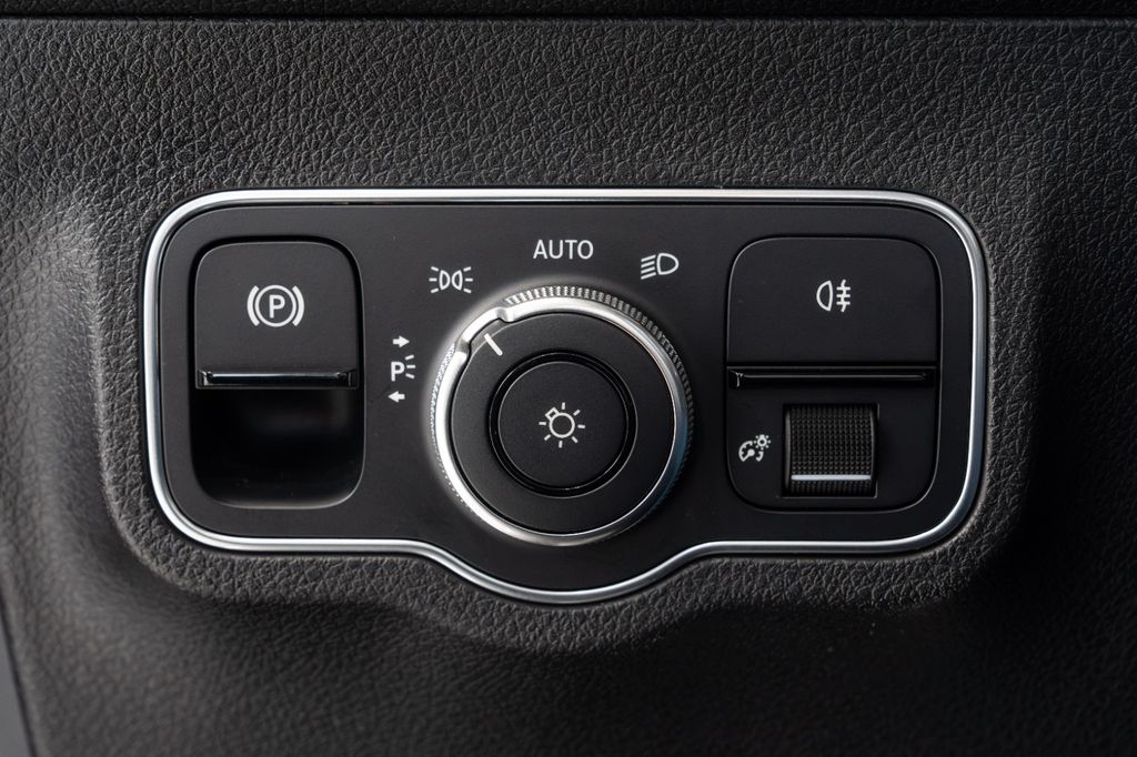 Mercedes-Benz GLB 200 2022