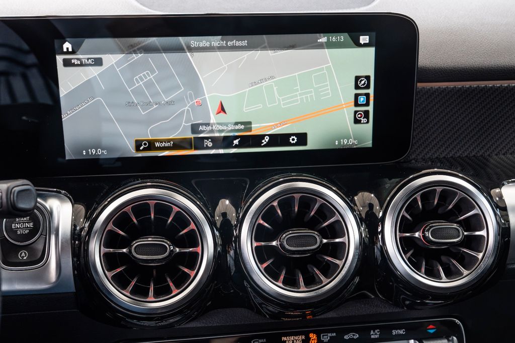 Mercedes-Benz GLB 200 2022