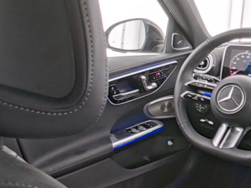 Mercedes-Benz C 300 2024