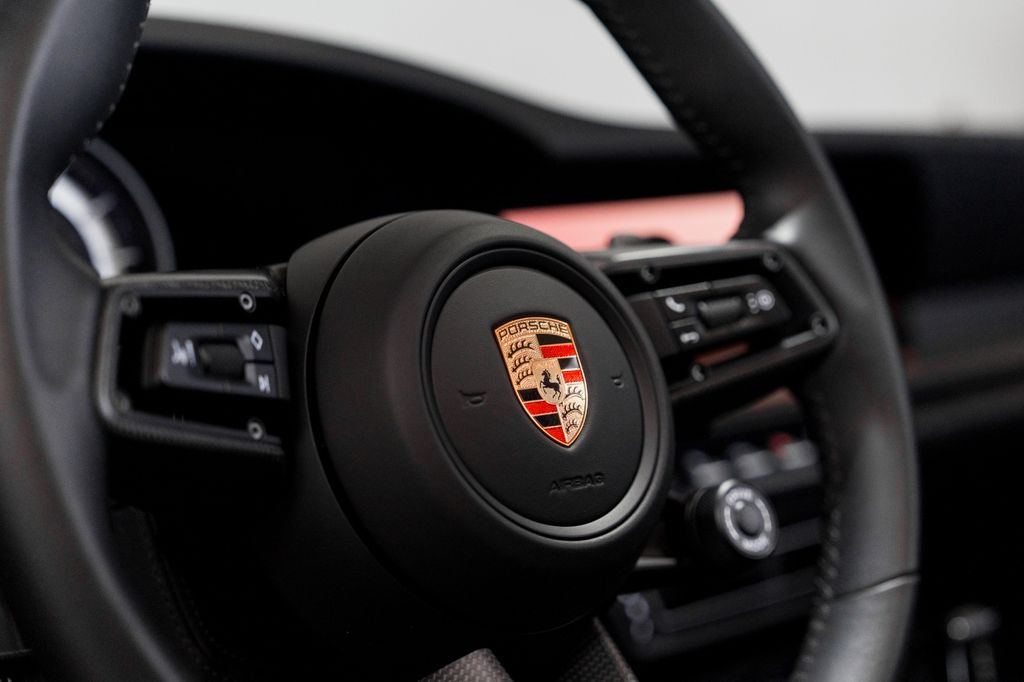 Porsche 992 2024