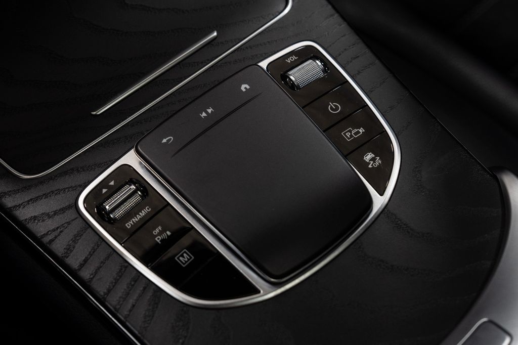 Mercedes-Benz GLC 300 2020