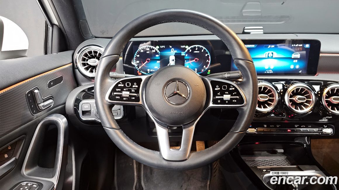 Mercedes-Benz A-Class 2021