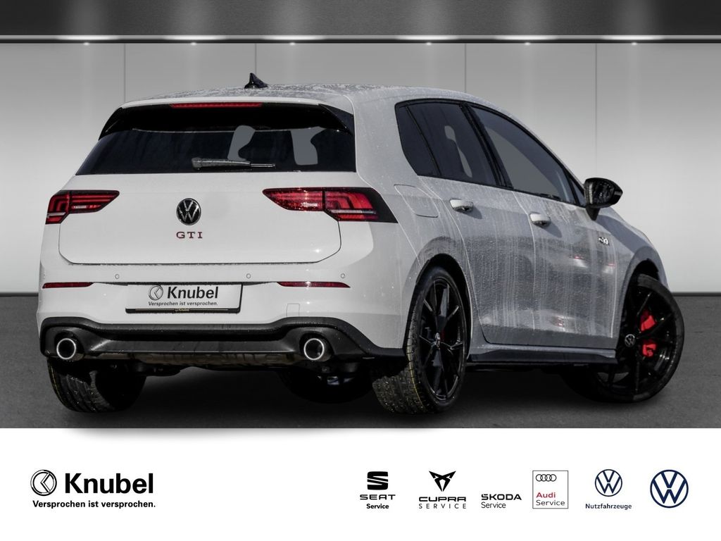 Volkswagen Golf 2025