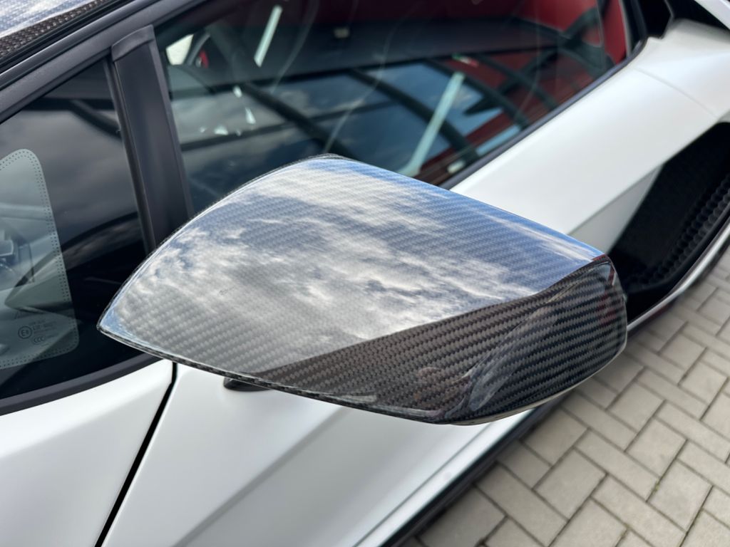 Lamborghini Aventador 2021