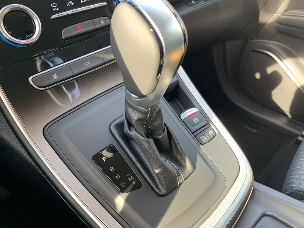 Renault Grand Scenic 2022