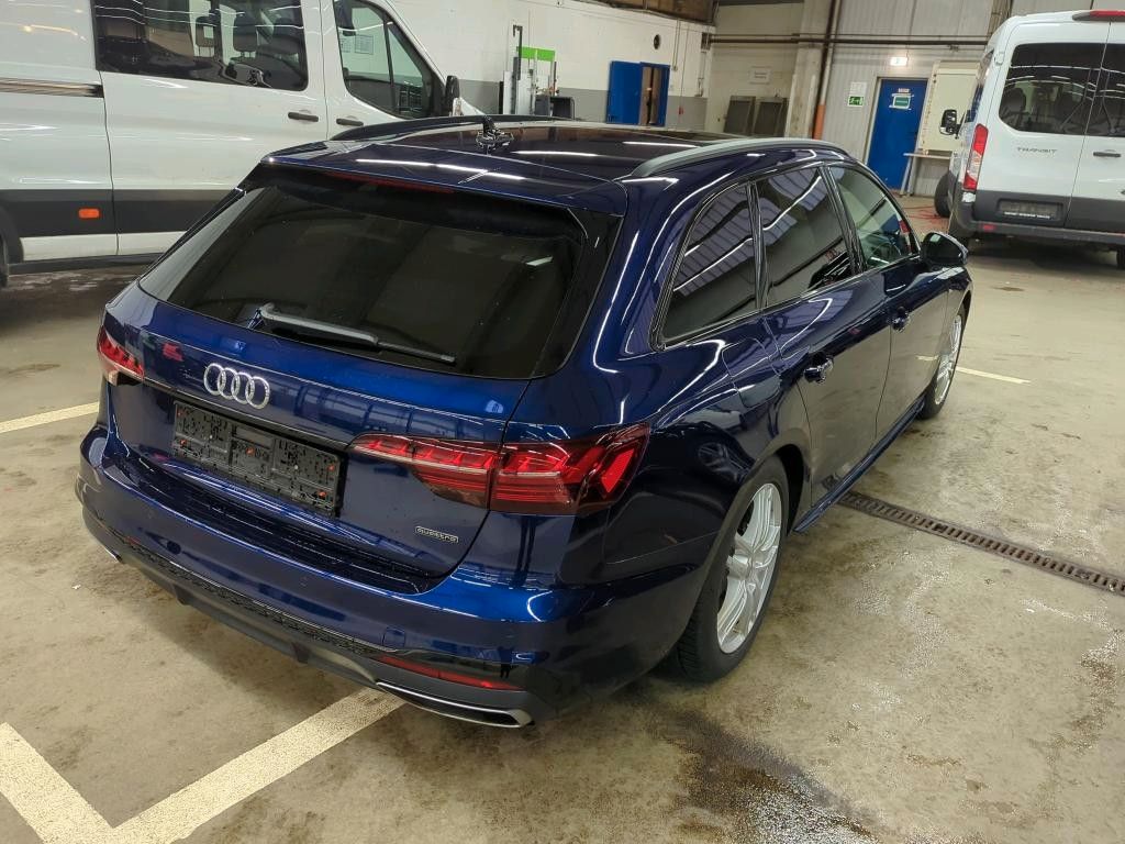 Audi A4 2022