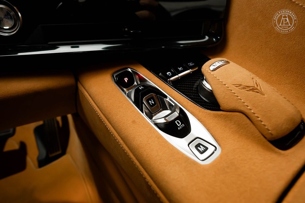 Corvette C8 2025