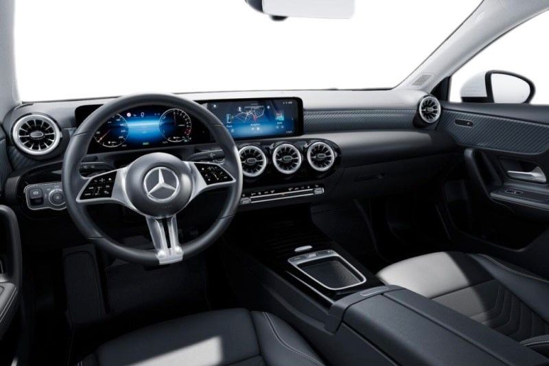 Mercedes-Benz A 250 2024