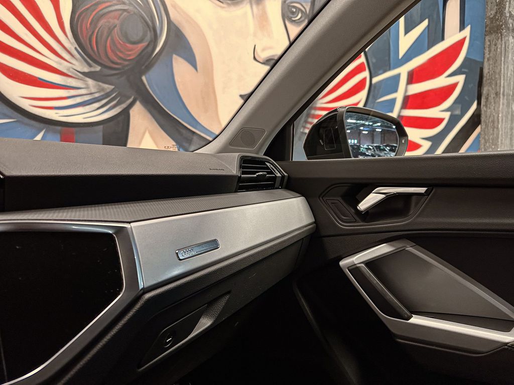 Audi Q3 2021