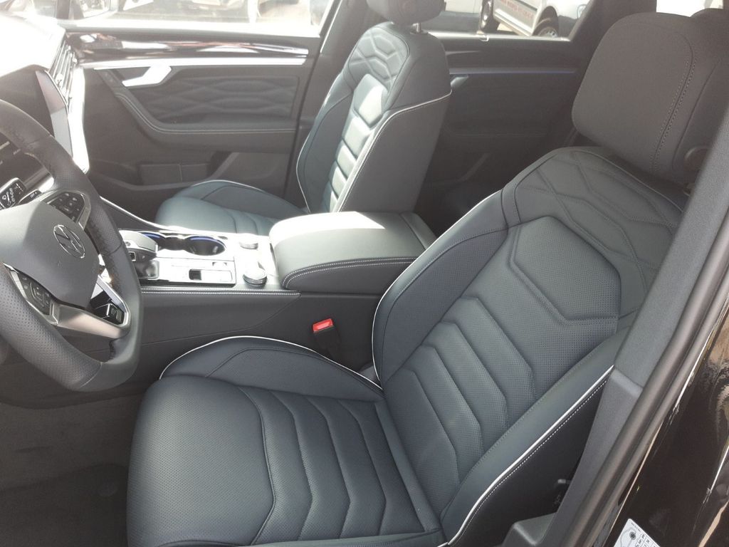 Volkswagen Touareg 2025