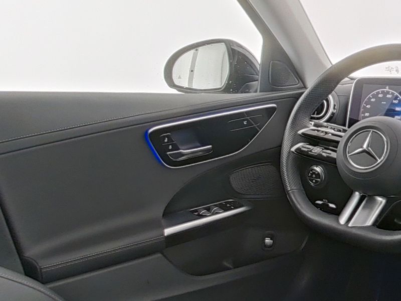 Mercedes-Benz C 300 2024