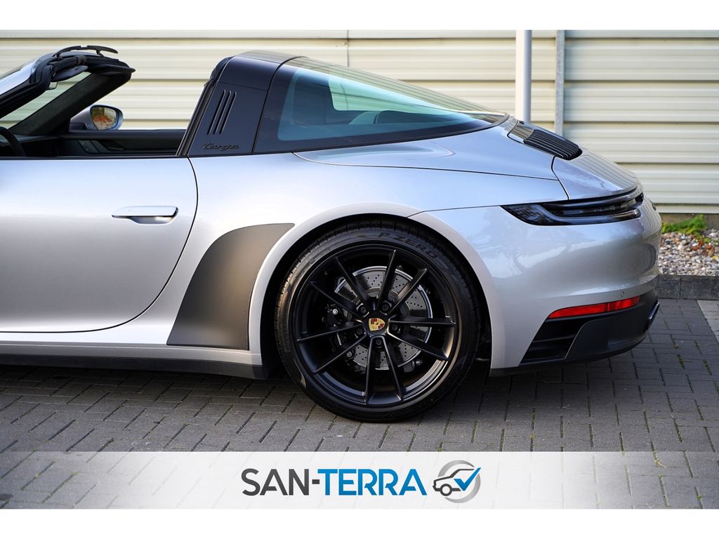 Porsche 992 2022
