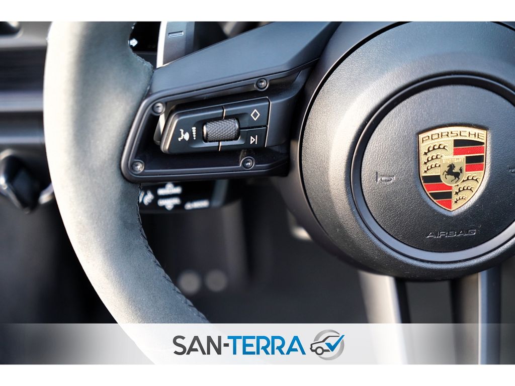 Porsche 992 2022