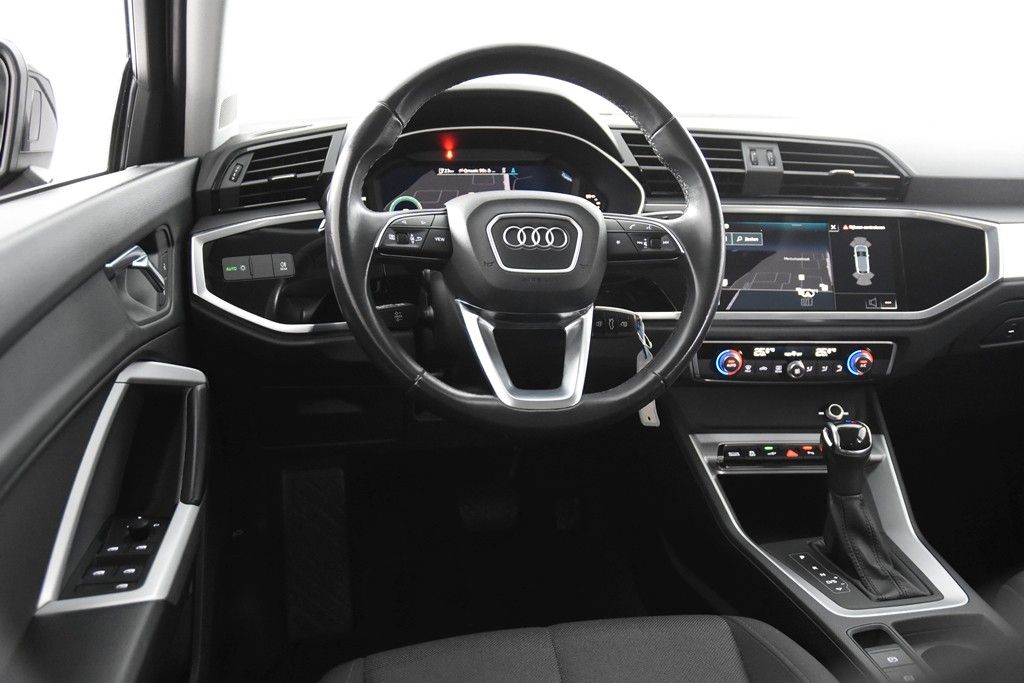 Audi Q3 2021