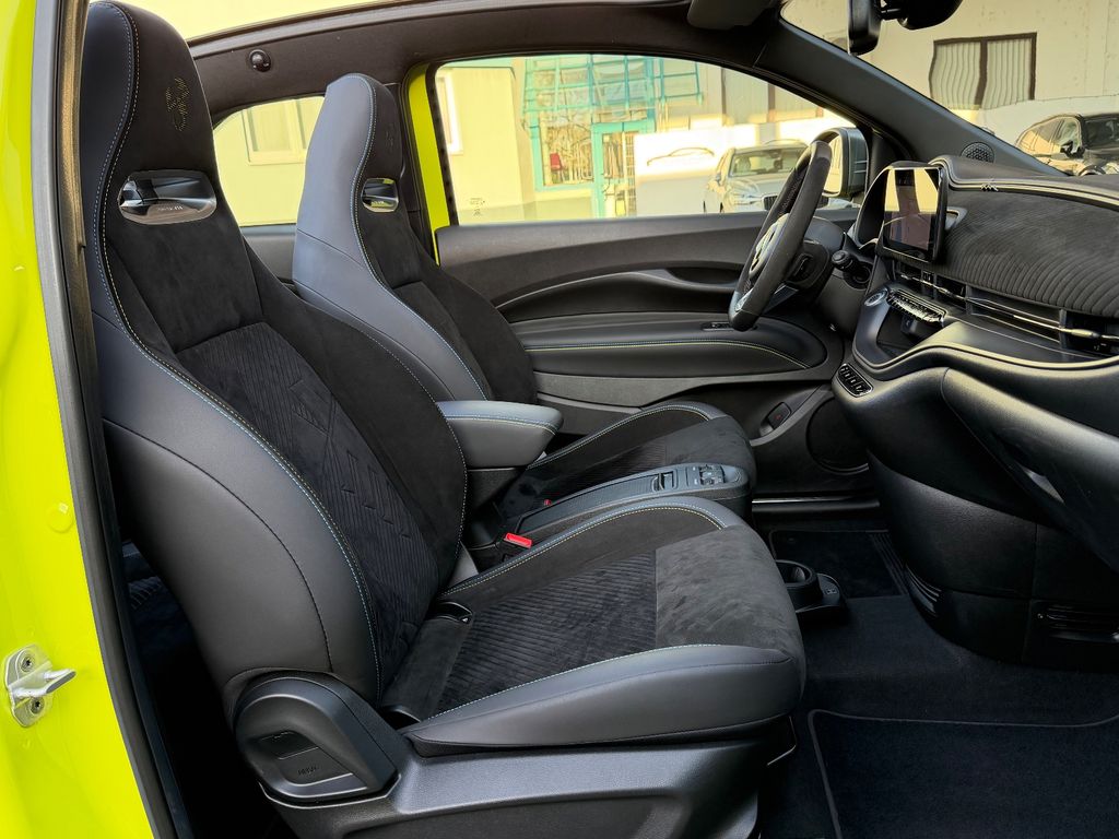 Abarth 500C 2024