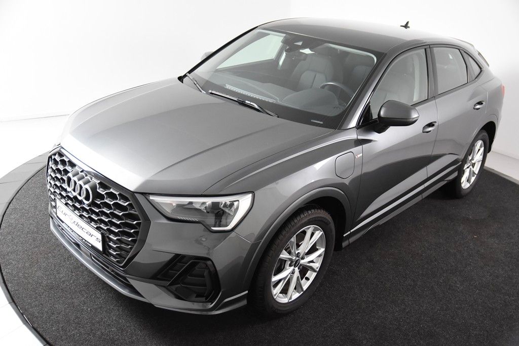 Audi Q3 2021