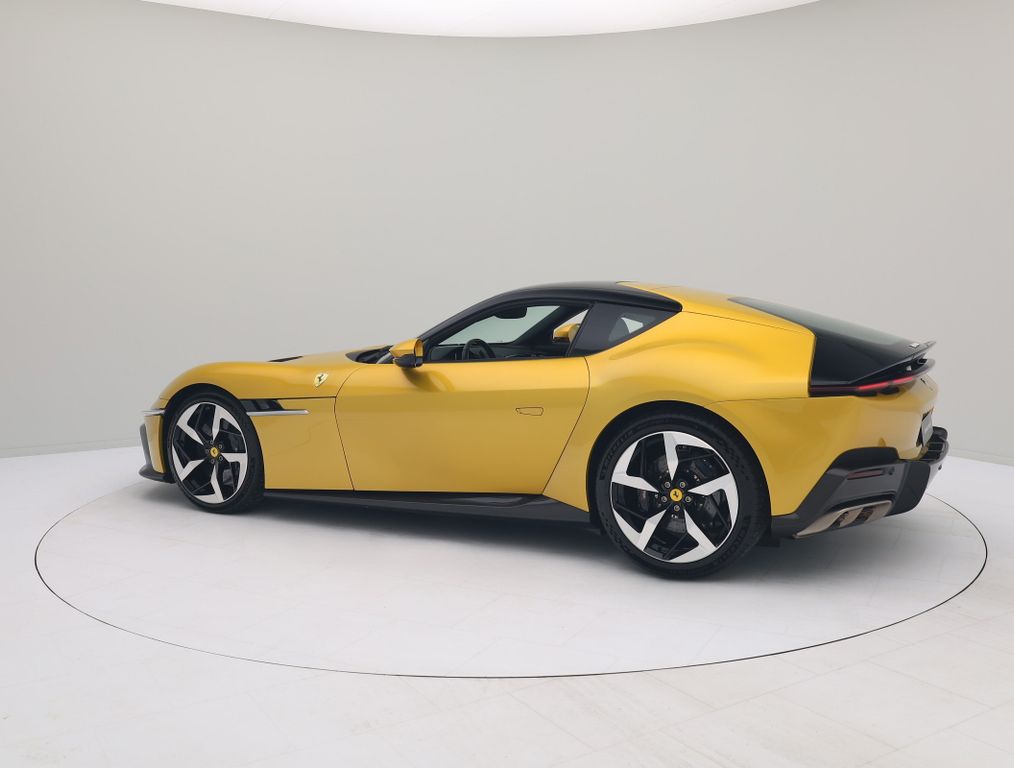 Ferrari 12Cilindri 2024