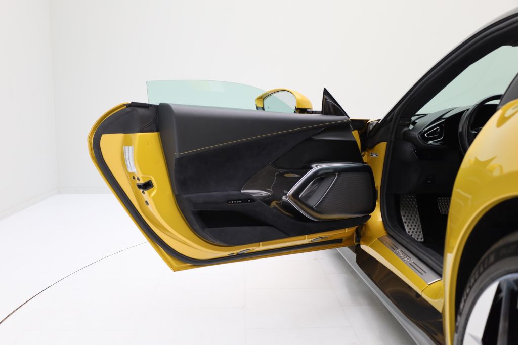 Ferrari 12Cilindri 2024