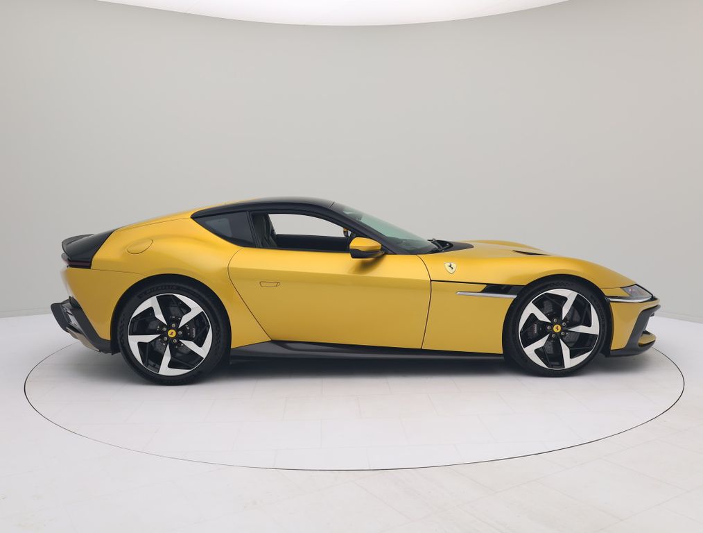 Ferrari 12Cilindri 2024