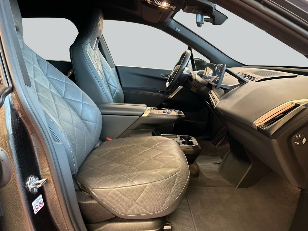 BMW iX 2023