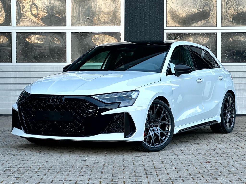 Audi RS3 2025