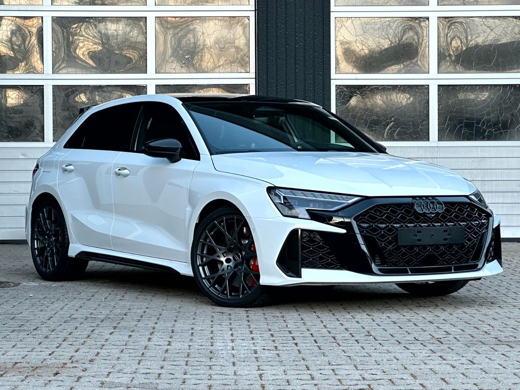 Audi RS3 2025