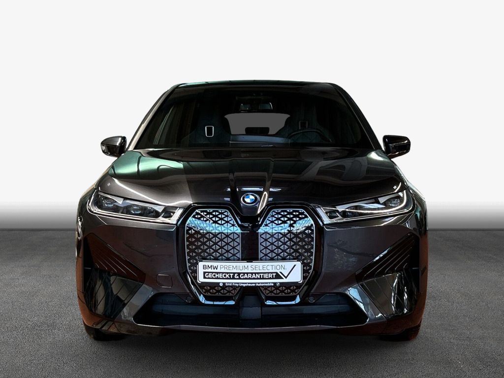 BMW iX 2023
