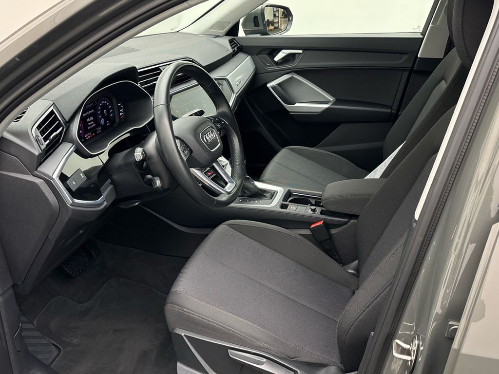 Audi Q3 2021
