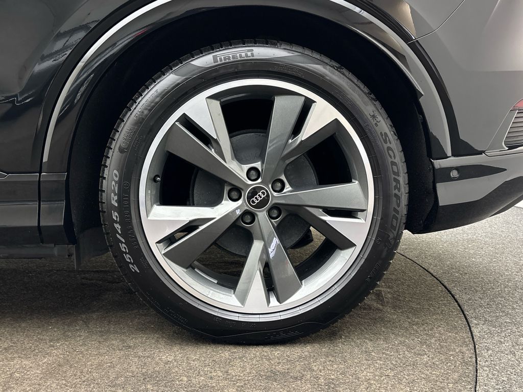 Audi Q4 e-tron 2023