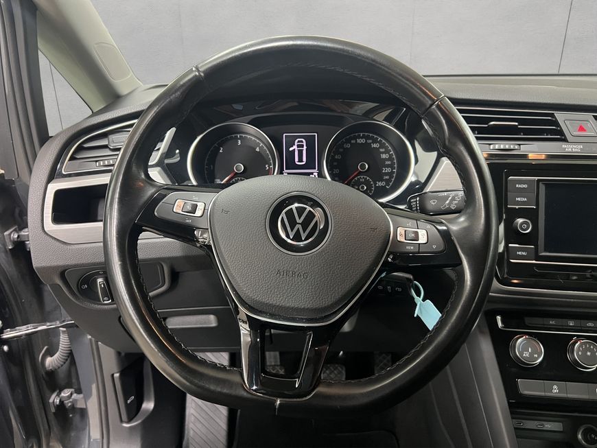 Volkswagen Touran 2021