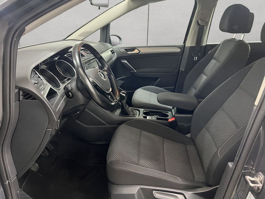 Volkswagen Touran 2021