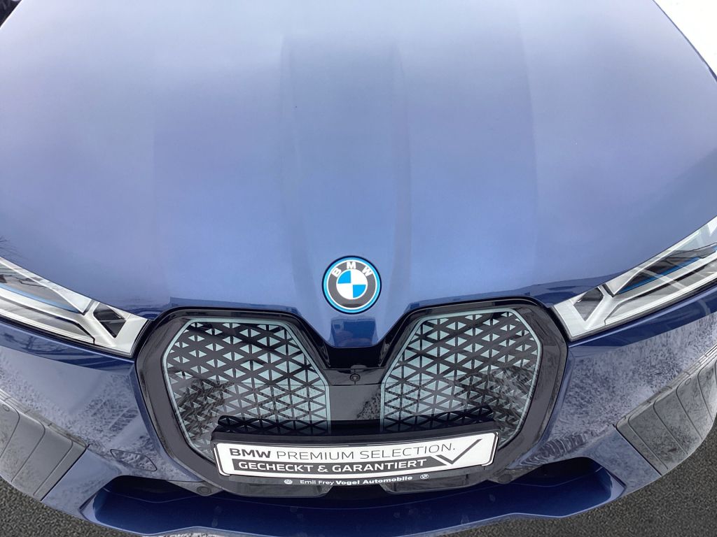 BMW iX 2023