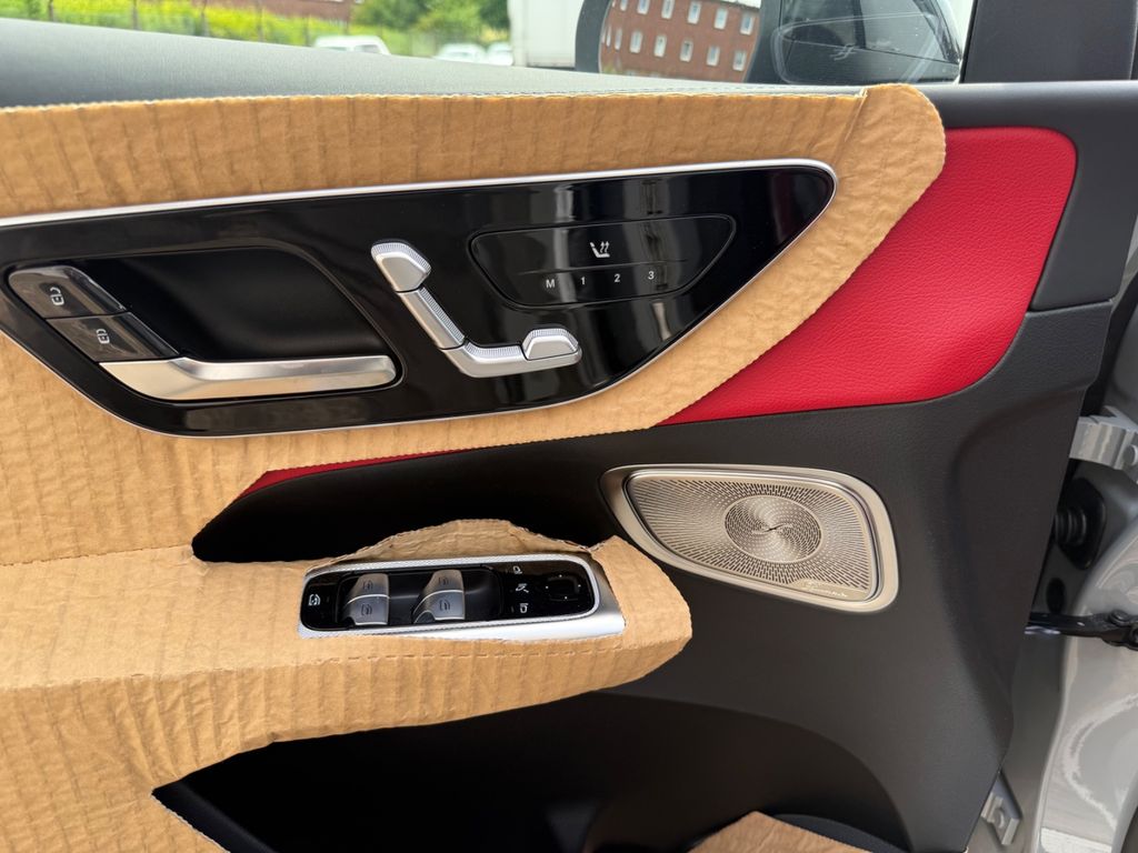 Mercedes-Benz GLC 300 2026