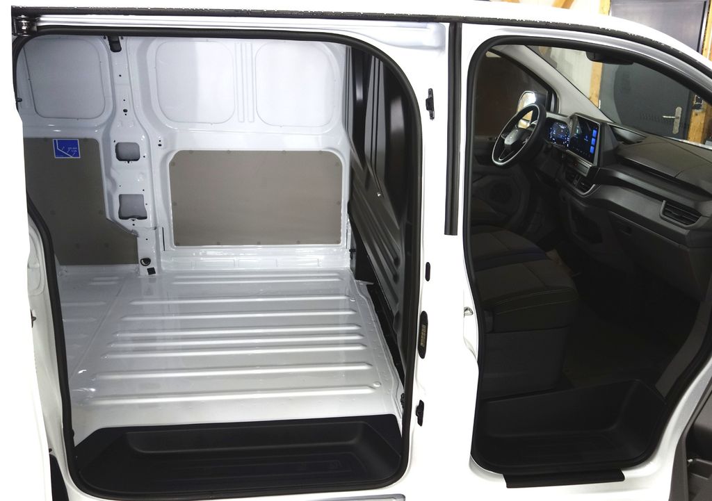 Volkswagen T7 Transporter